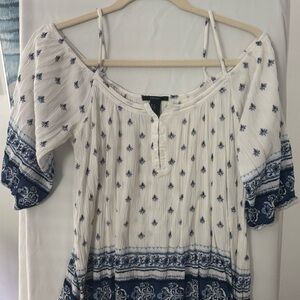 Forever 21 White and Blue Smocked 3/4 Sleeve Blouse